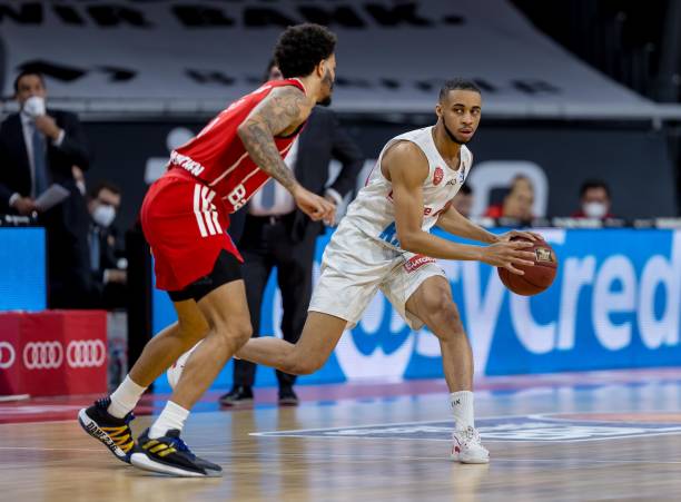 会歌背后的 会歌背后的