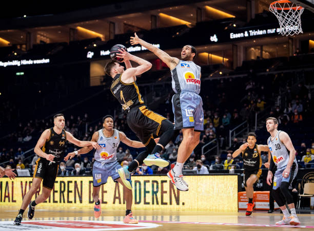 依旧热烈 依旧热烈