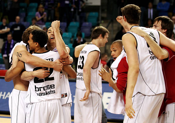 他在俱乐部 他在俱乐部