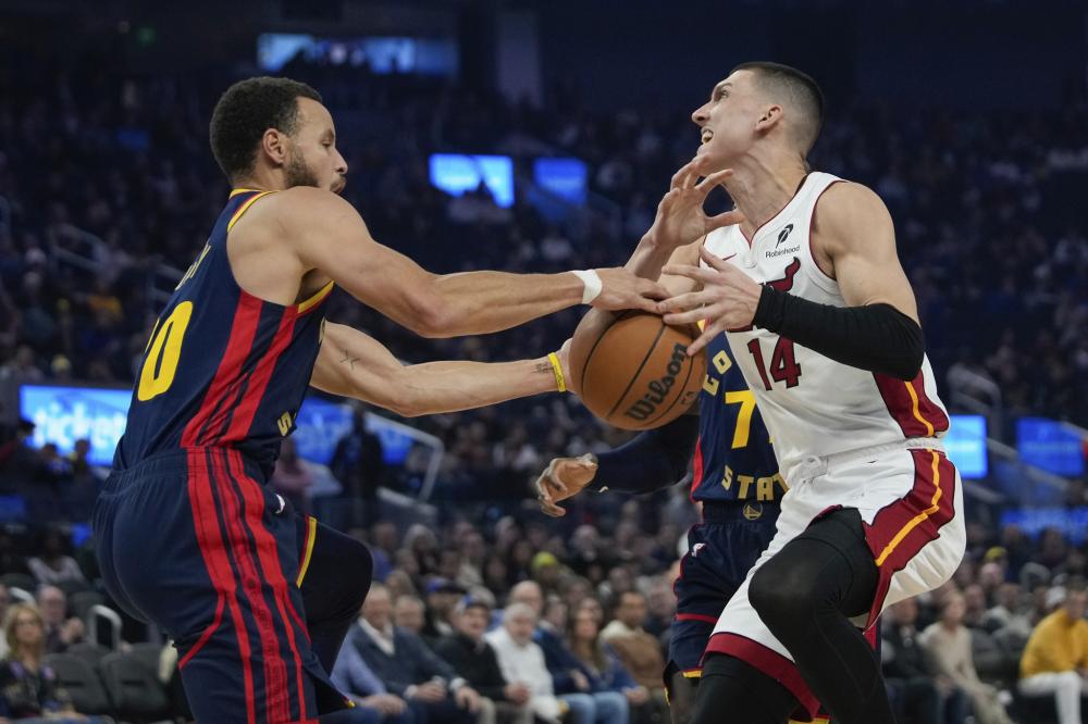 铭刻于球场 铭刻于球场